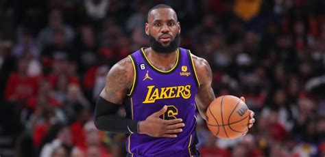 lakers moneyline|lakers betting line.